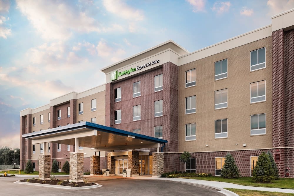 Holiday Inn Express & Suites ST. LOUIS - CHESTERFIELD by IHG 1