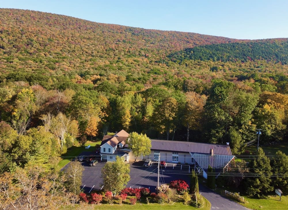 Toll Road Inn 1