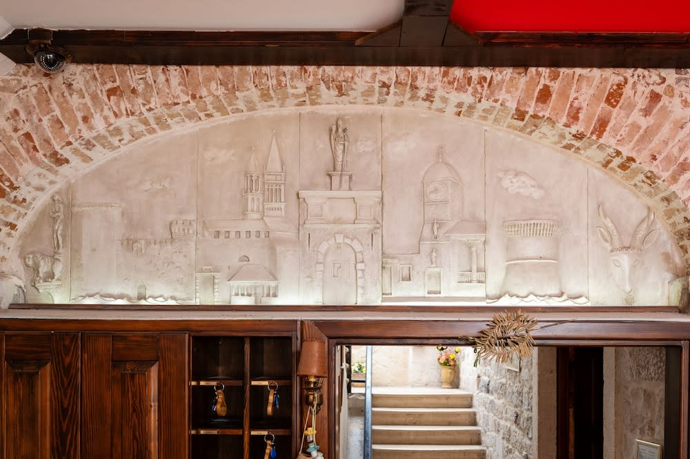 Heritage Hotel Tragos 4