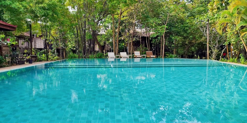Palm Village Resort & Spa 1