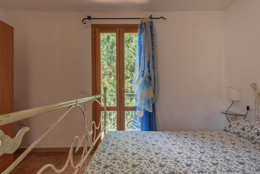 Stunning Residence Bouganvillage Bedroom Sleeps 4 Plus a Child bed 2