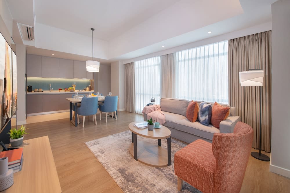 Citadines Roces Quezon City 1