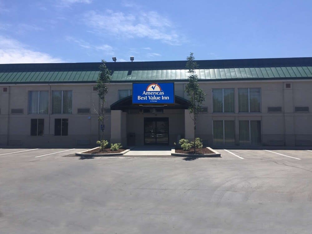 Americas Best Value Inn & Suites-Boise 1