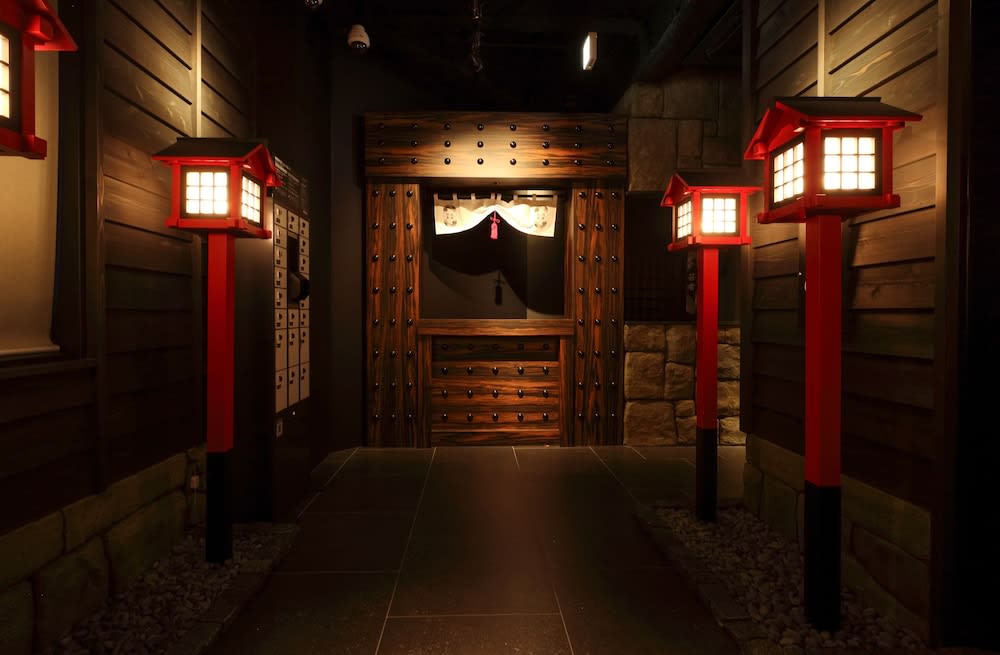 NINJA & GEISHA 1