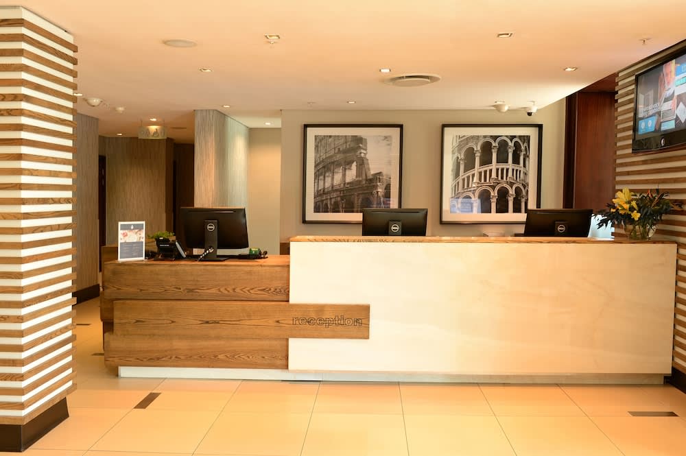 Piazza Hotel Montecasino 2