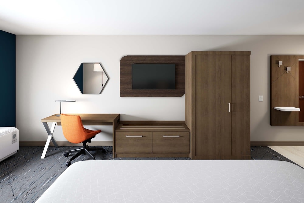 Holiday Inn Express & Suites EVANSVILLE DOWNTOWN by IHG 2