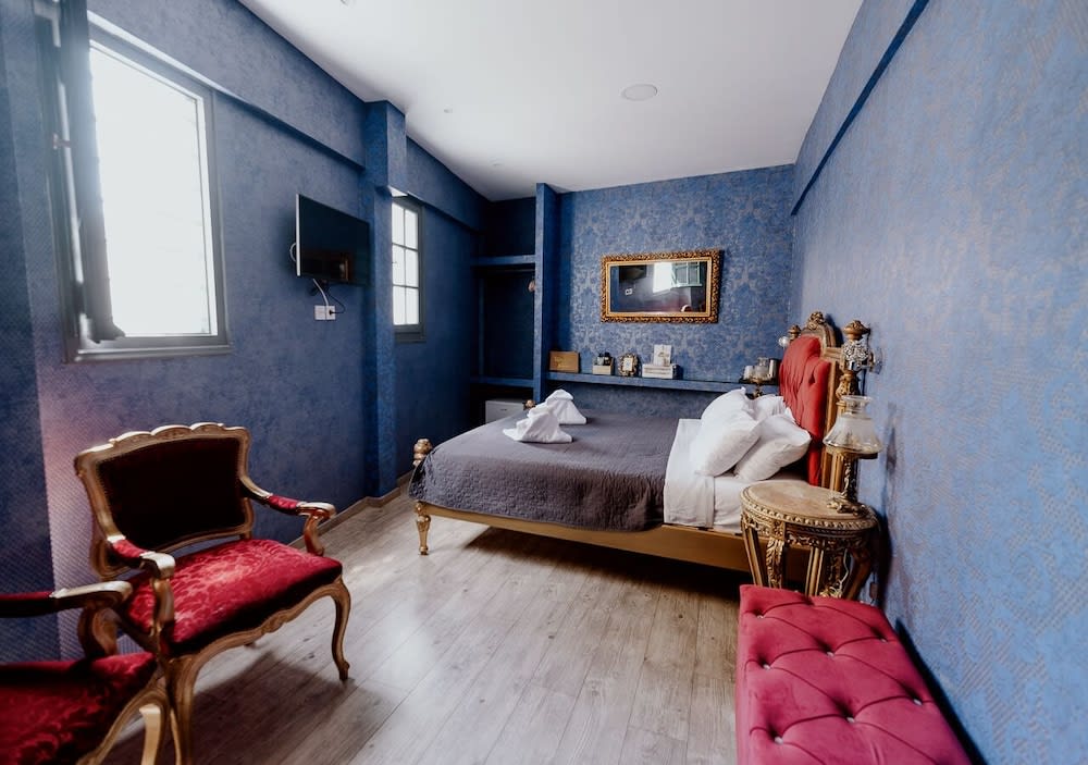 ROH Suites 1