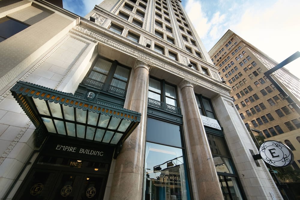 Elyton Hotel, Autograph Collection 1