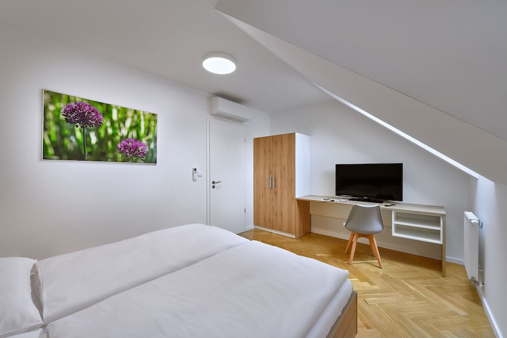 DownTown Suites Rubesova 4