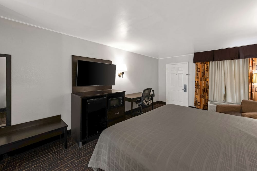 Best Western Executive Inn 5