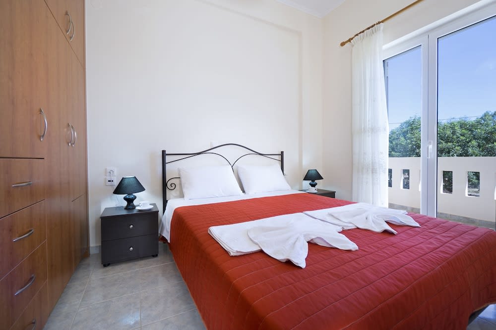 Skamagkas M. Apartments 2