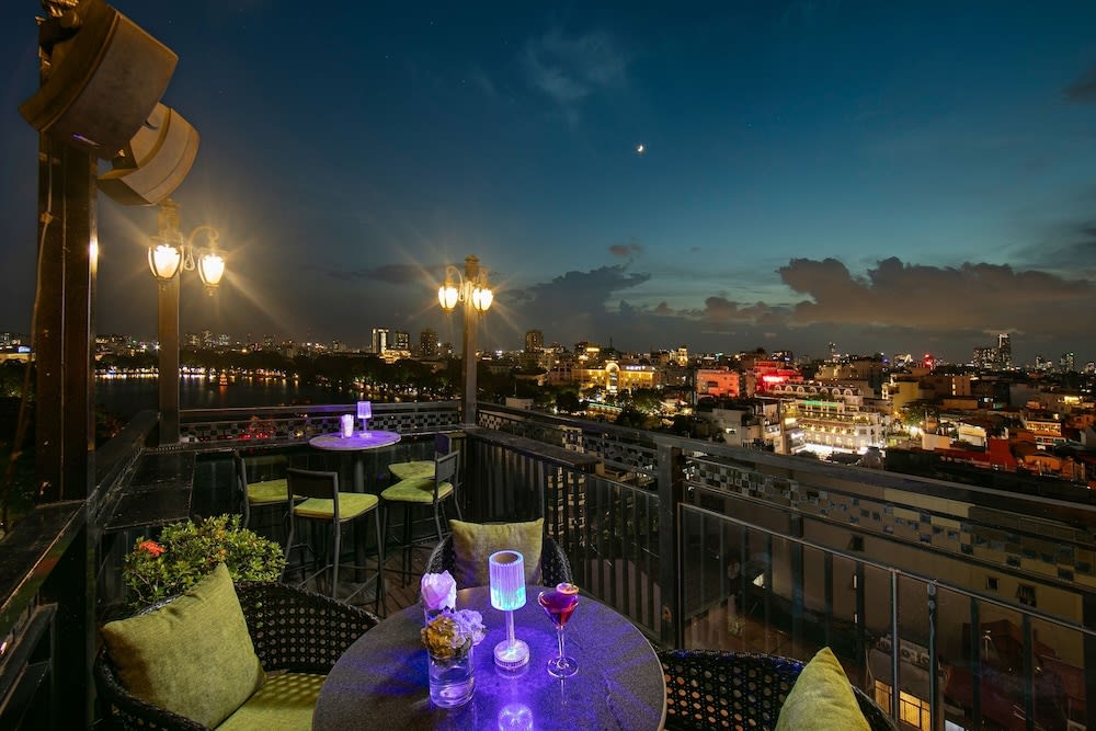 Trang Trang Premium Hotel 1