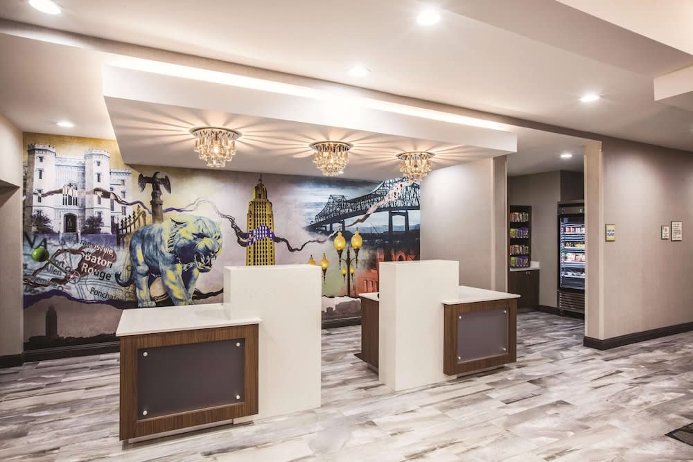 La Quinta Inn & Suites by Wyndham Baton Rouge - Port Allen 2