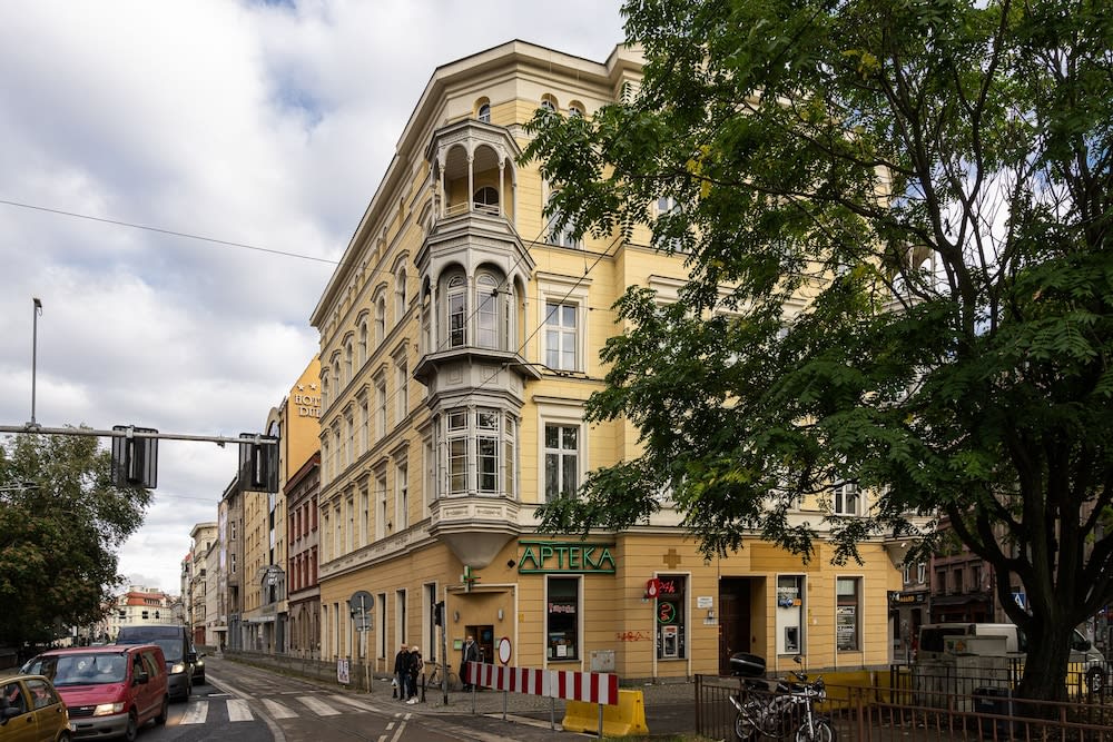 RentPlanet - Apartament Jana Pawła II 1