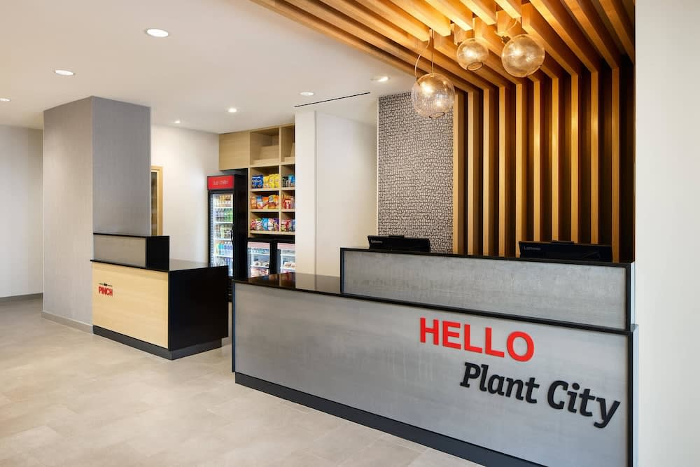 TownePlace Suites by Marriott Plant City 5
