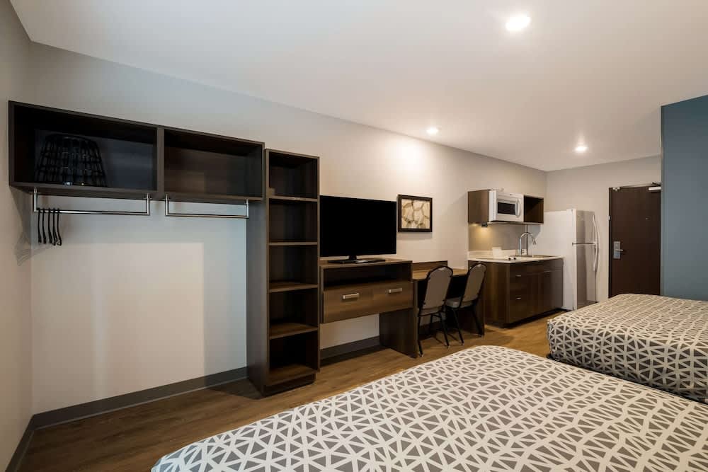 WoodSpring Suites Moreno Valley 1