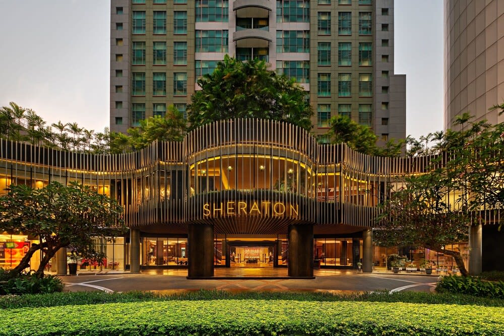 Sheraton Surabaya Hotel & Towers 1