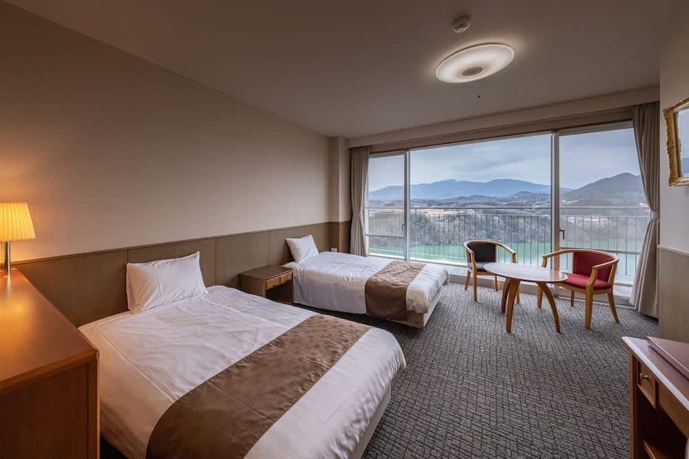 Enakyo Onsen Hotel Yuzuriha 2