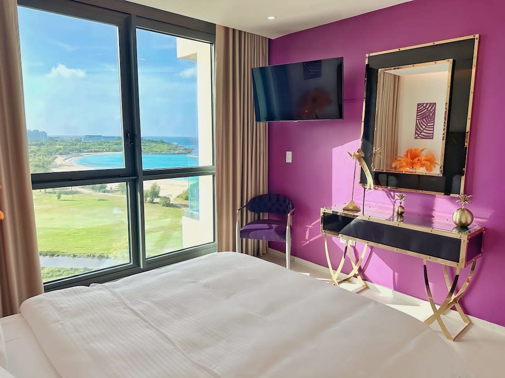 Mullet Bay Suites - Your Luxury Stay Awaits 3