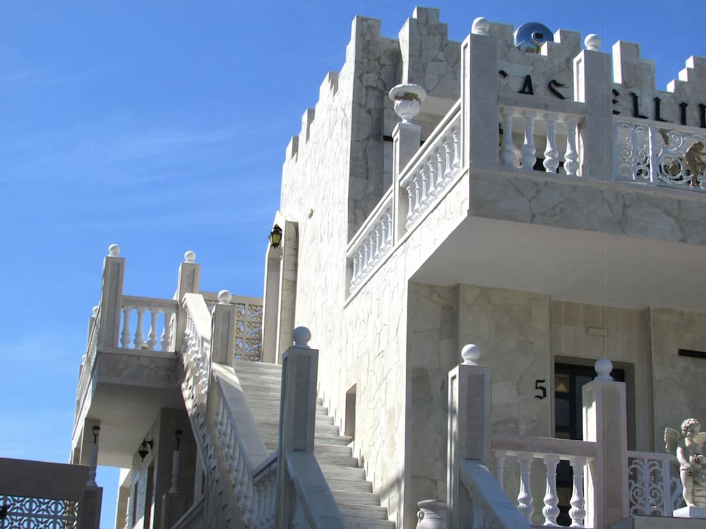 Castellino Studios 1