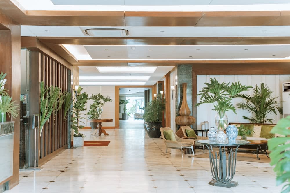 Sugarland Hotel 2