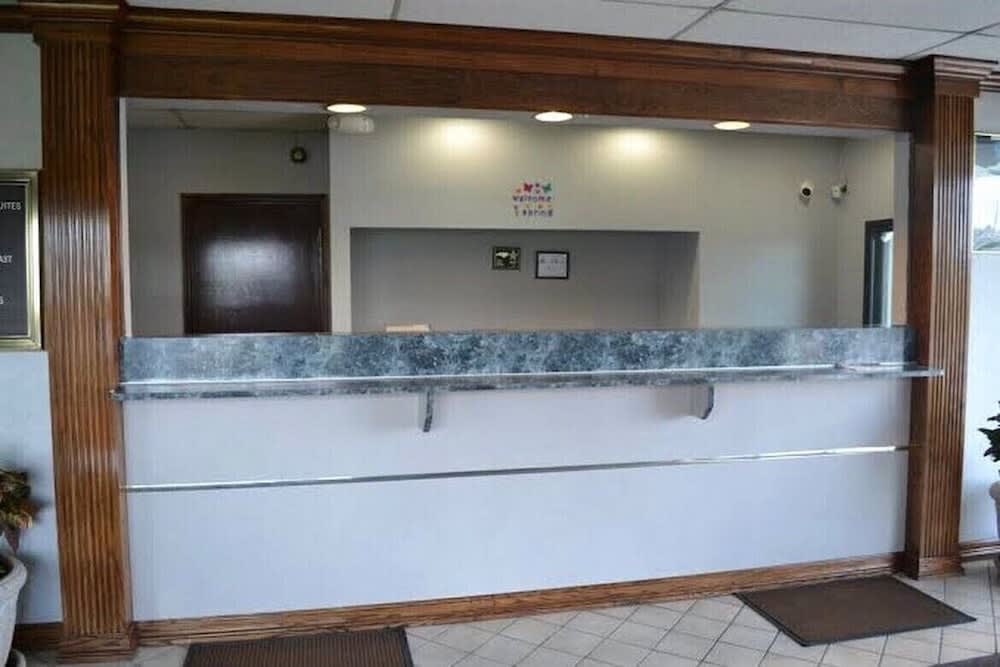 Super 8 by Wyndham Rocky Mount I-95 EXIT 145 2