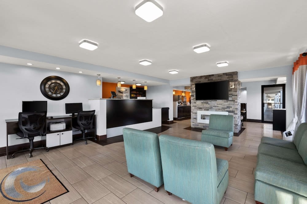 Econo Lodge White Pine Morristown I-81 & I-40 Split 2