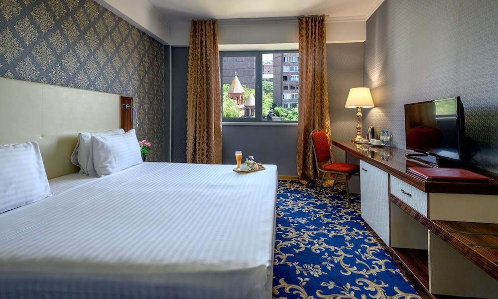 Royal Plaza by Stellar Hotels, Yerevan 2