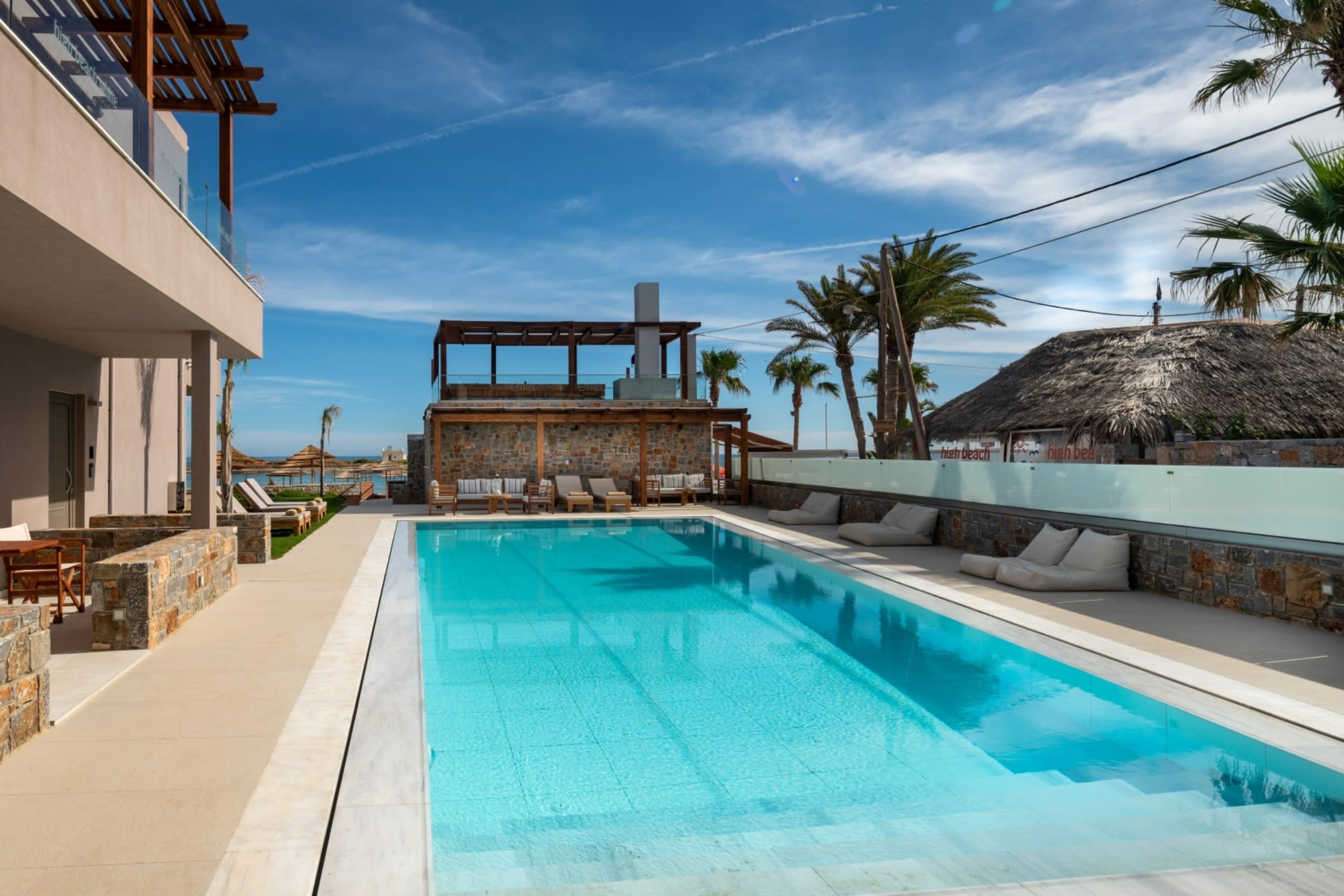 High Beach White - Adults Only 4