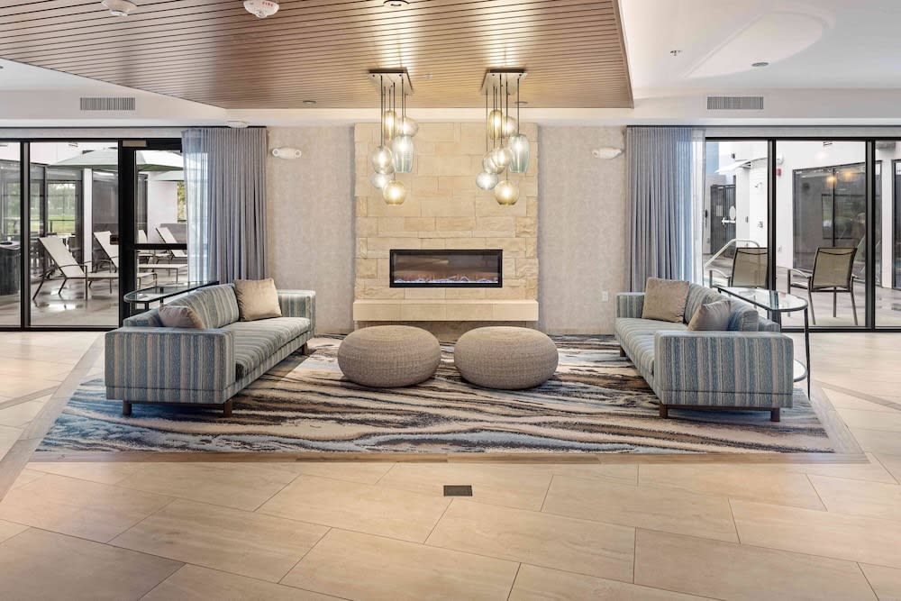 Fairfield Inn & Suites by Marriott San Diego Pacific Beach 2