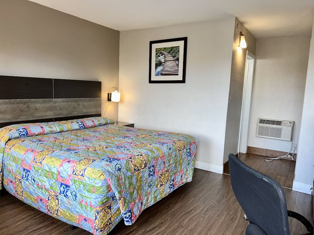 Americas Best Inn and Suites Fort Lauderdale North 3