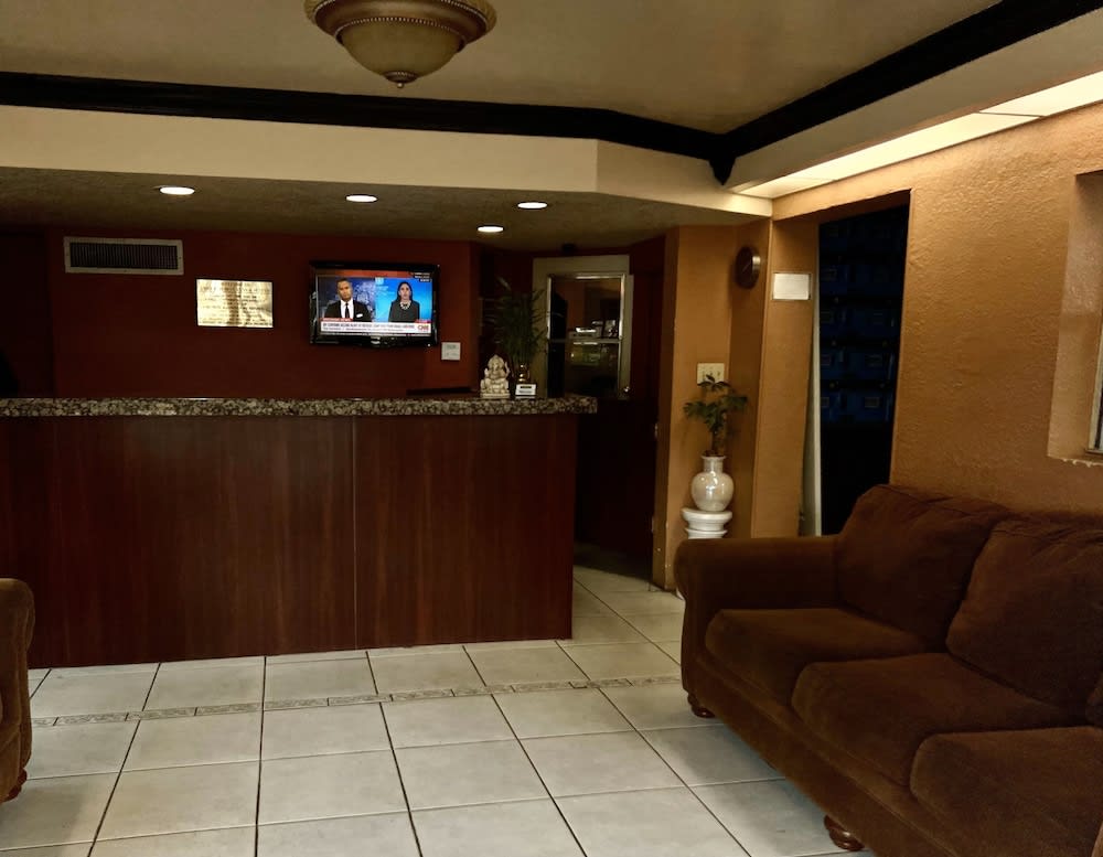Americas Best Inn and Suites Fort Lauderdale North 2