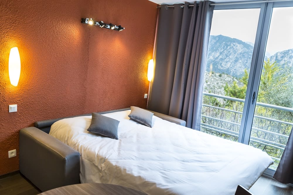 ULVF Le Domaine de l'Olivaie 5