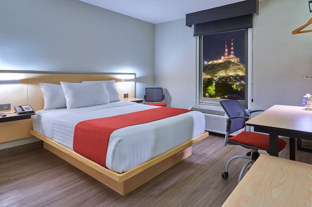 City Express by Marriott Hermosillo 1