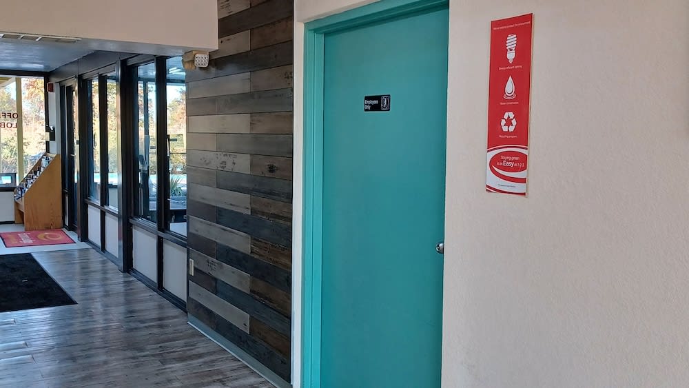 Econo Lodge Oak Grove-Blue Springs 2