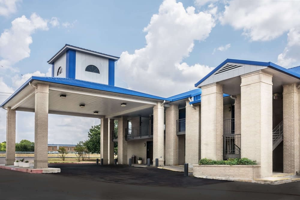 Days Inn by Wyndham Killeen Fort Hood 1