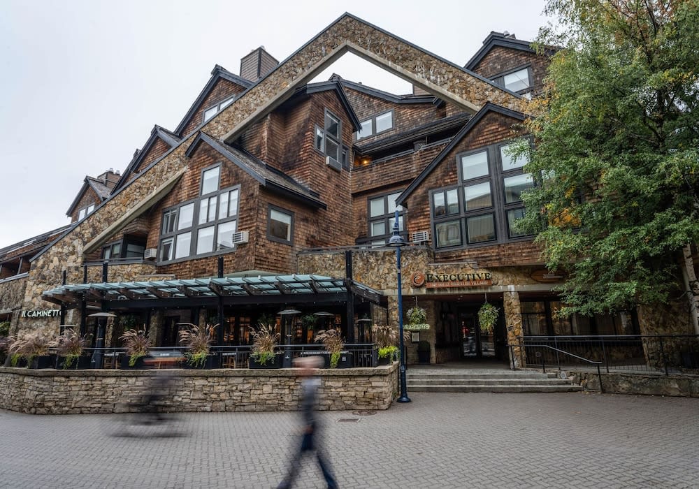 Executive Inn Whistler 1