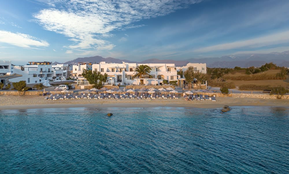Liana Beach Hotel & Spa 1