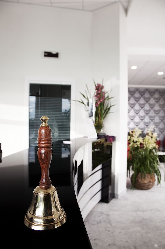 S Hotel 2