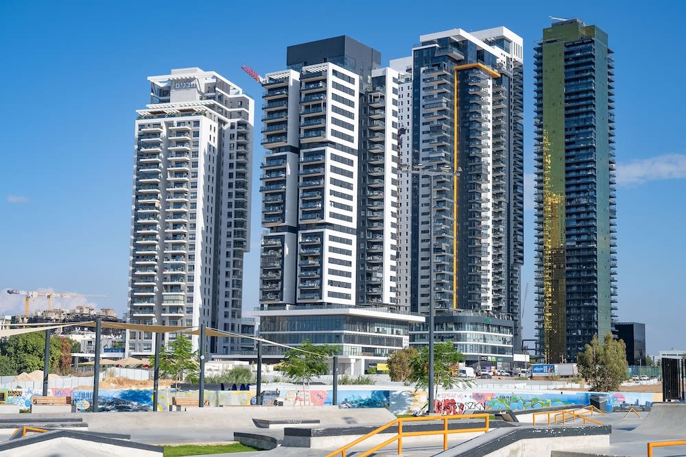 Hi-Yam SeaView Apartments & Suites - Building Shelter Available 1