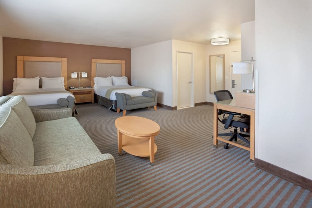 Holiday Inn Express MONTEREY-CANNERY ROW by IHG 2