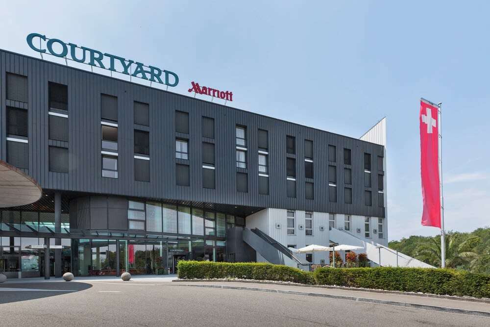 Courtyard by Marriott Basel 1