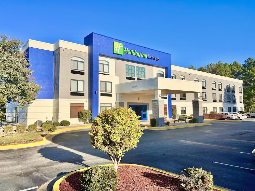 Holiday Inn Express MADISON by IHG 1