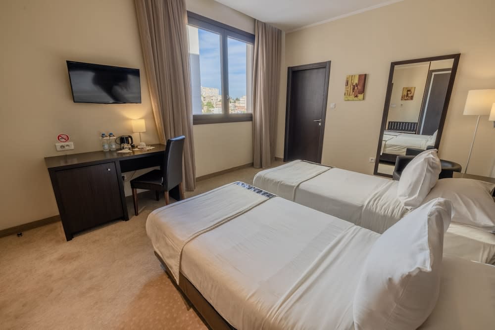 Lalla Doudja Hotel 4