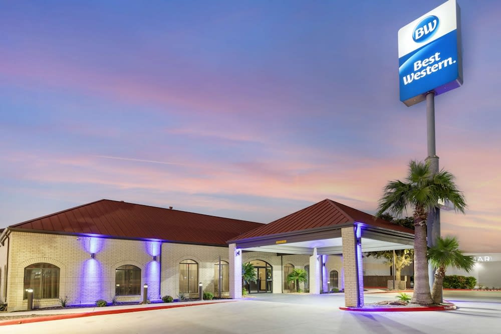 Best Western near Lackland AFB SeaWorld 1
