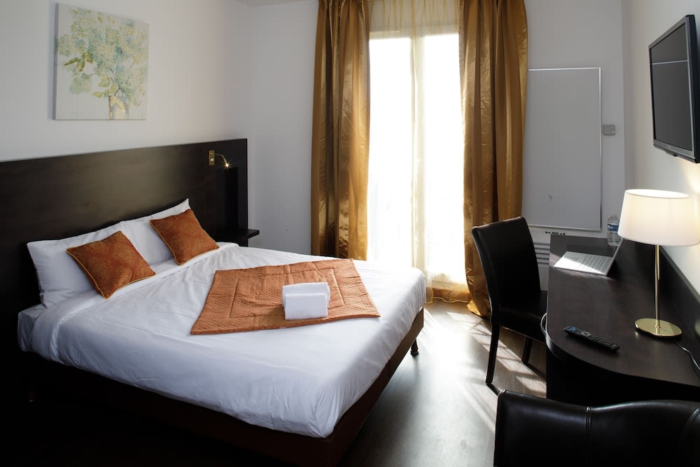 L'EPI HOTEL 1