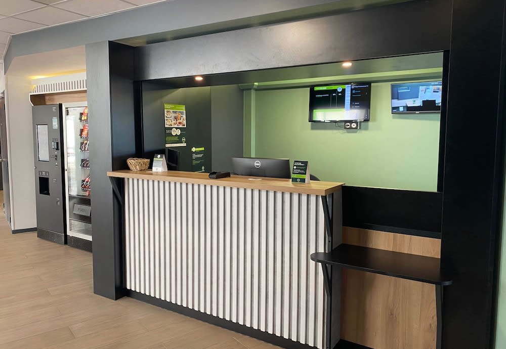 B&B HOTEL Montluçon Centre 3