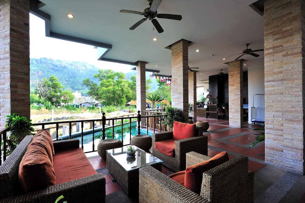 APK Resort Patong 1