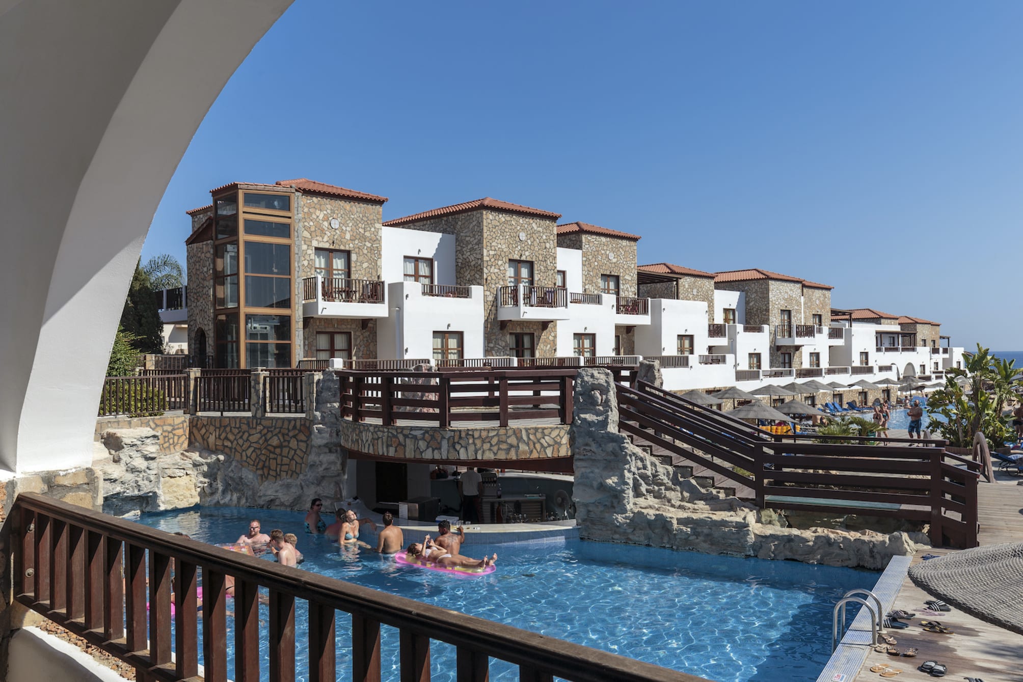 Costa Lindia Beach Resort 2