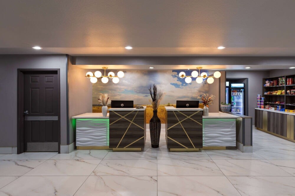 La Quinta by Wyndham Olathe 2